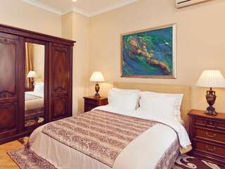 Апартаменты Kiev 24 Apartments Киев Апартаменты-студио с 3 спальнями — ул. Крещатик, 8б-2